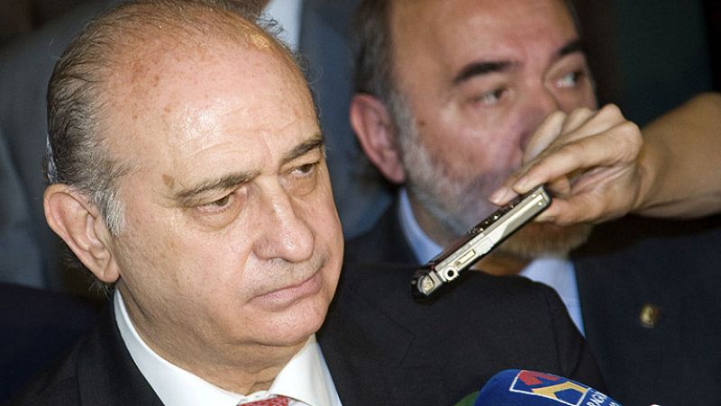 Fernández Díaz recibe a su homólogo francés tras el arresto de número uno de ETA