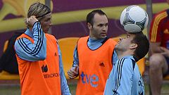 Del Bosque prueba con Cesc y Torres juntos
