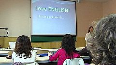 Solo el 27% de los jóvenes españoles habla un idioma extranjero frente al 42% de los europeos