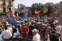 La marcha del carbón llega a León capital y arropa a los mineros encerrados en la Diputación
