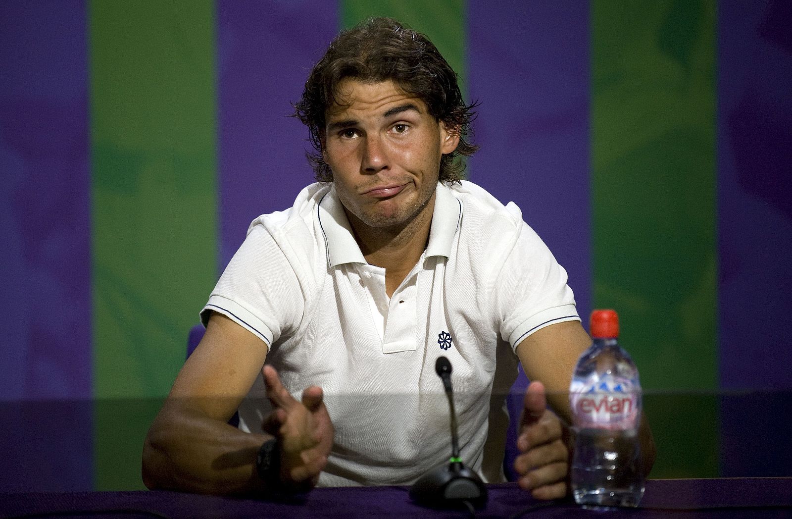 Rafa Nadal comparece ante la prensa tras su eliminación en Wimbledon.