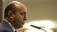 De Guindos afirma que los bancos intervenidos por el FROB recibirán ayuda "en semanas"