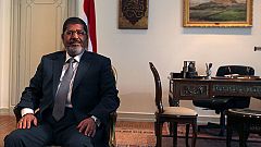 Mursi ordena restablecer el Parlamento disuelto por la Junta Militar egipcia