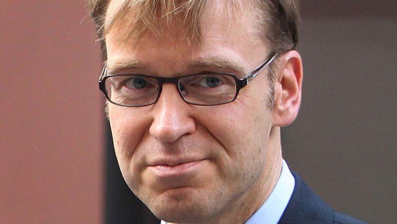 El presidente del Bundesbank insta a España a pedir un rescate país "bajo el paraguas" de la UE