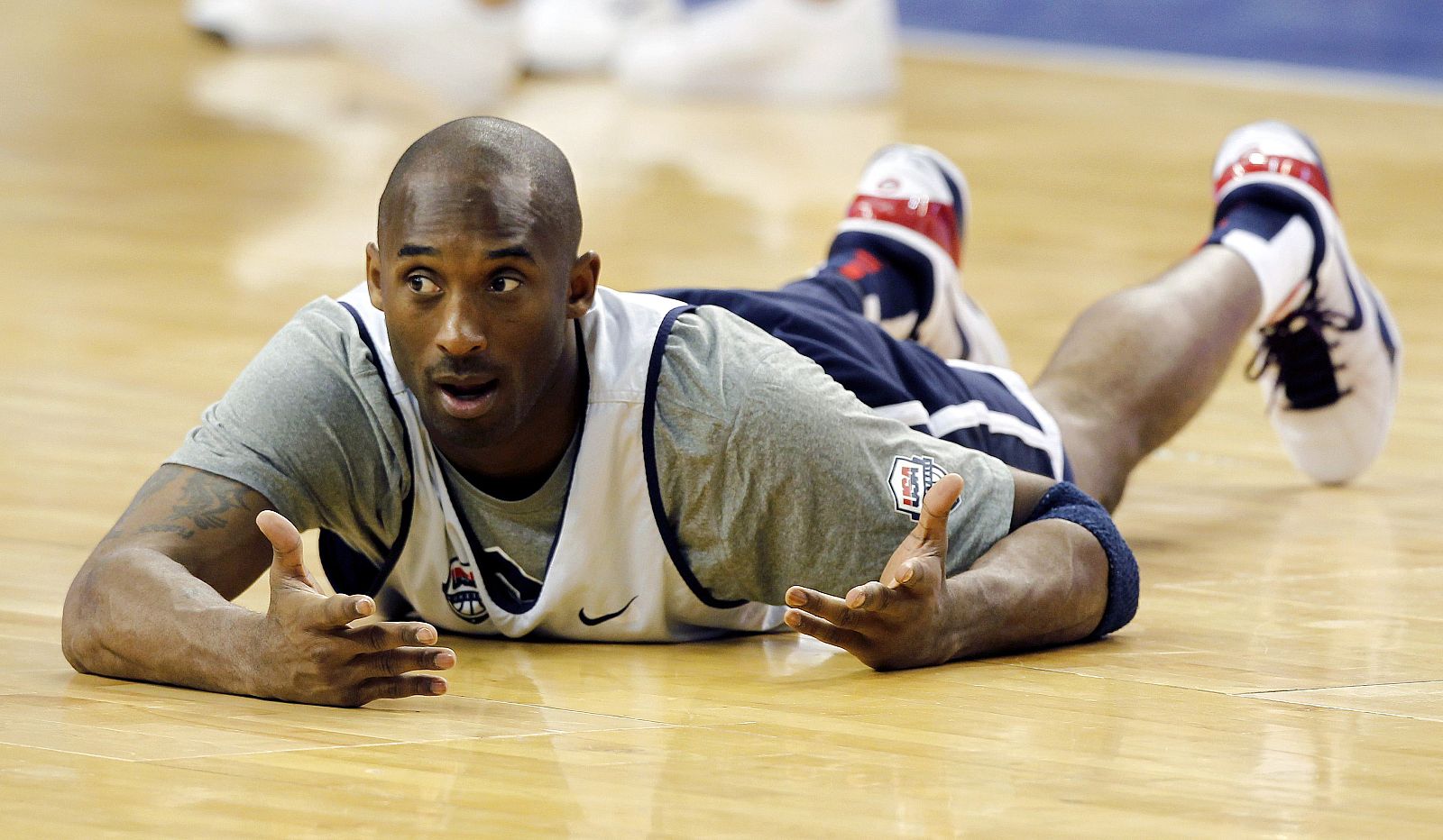 Kobe Bryant durante una sesión de entrenamiento en el Palau Sant Jordi.