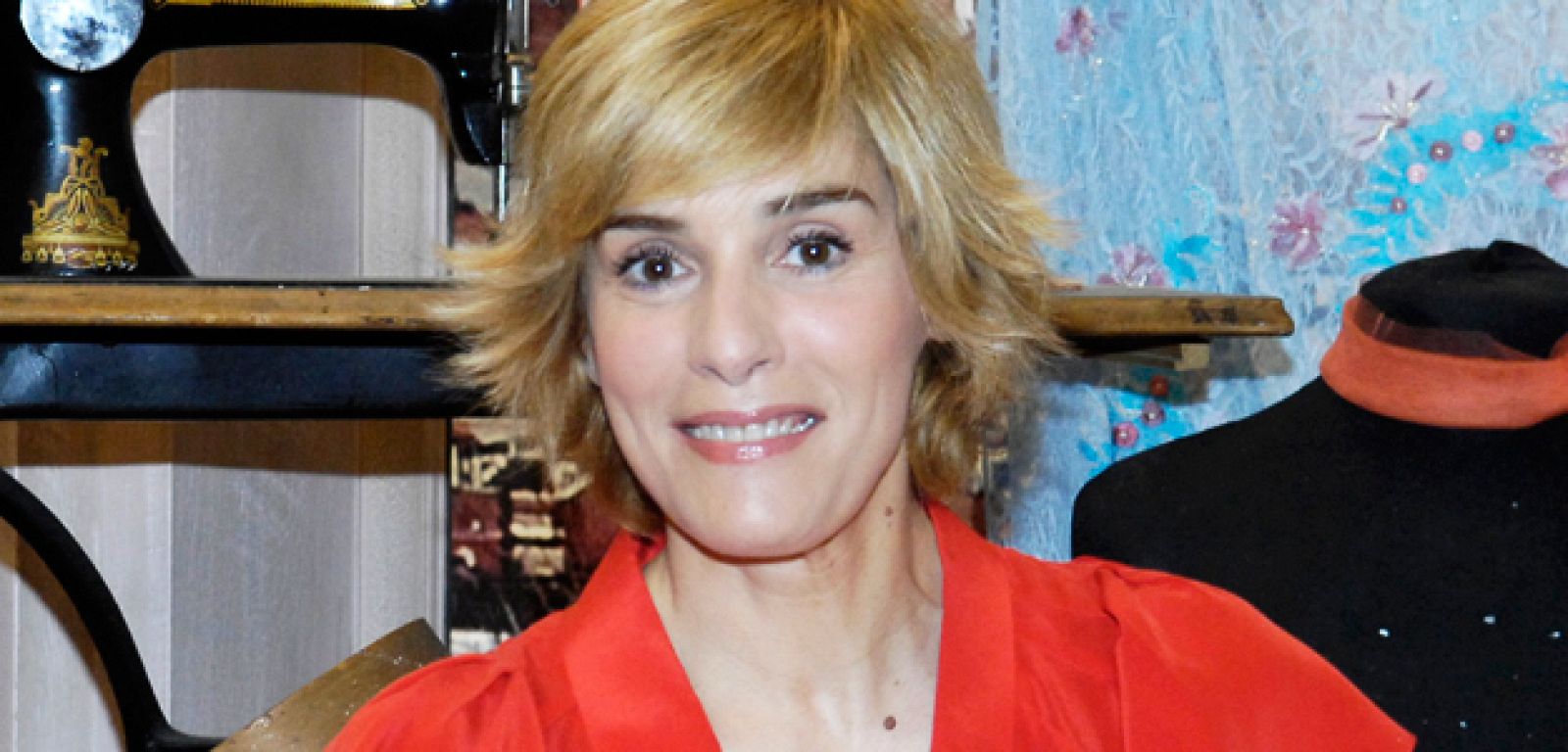 Lola - Stamos okupa2