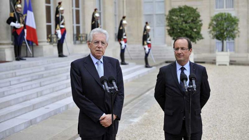 Hollande y Monti piden "defender, consolidar y reforzar" la zona euro