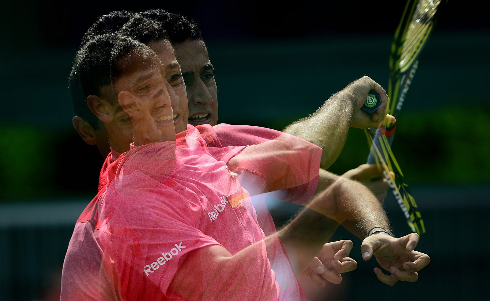 Nicolás Almagro en una exposición múltiple en Londres 2012