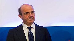 De Guindos asegura que no habrá nuevos ajustes aunque se pida ayuda a la UE