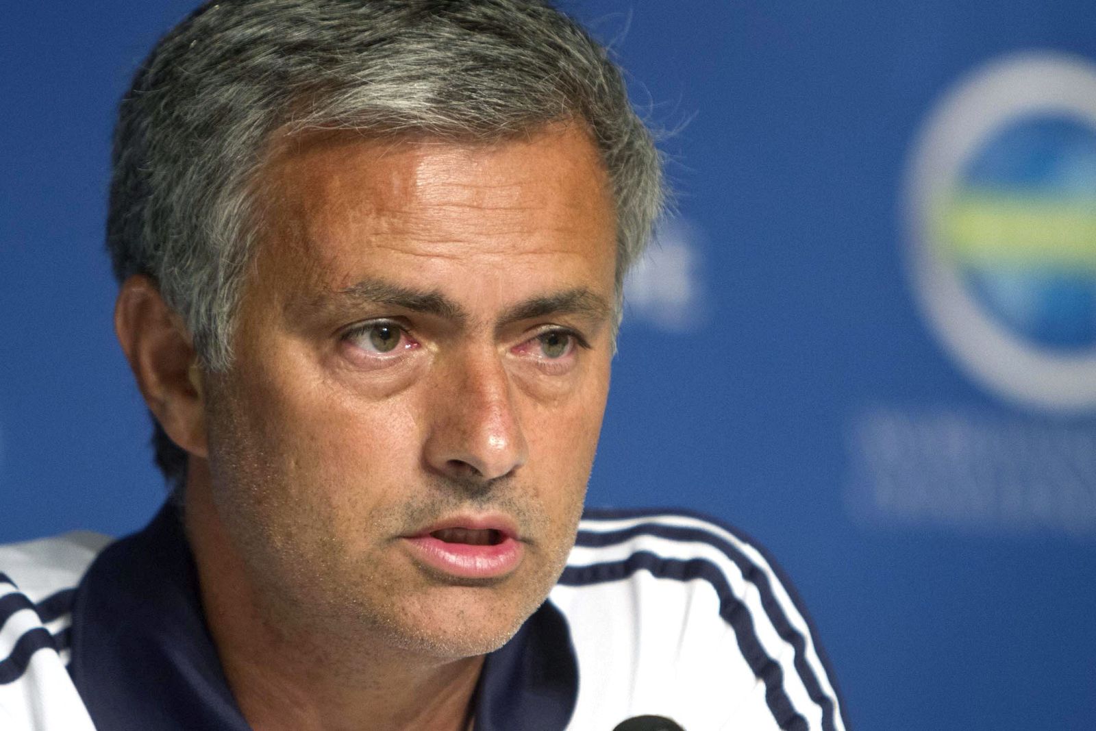 MOURINHO EN RUEDA PRENSA