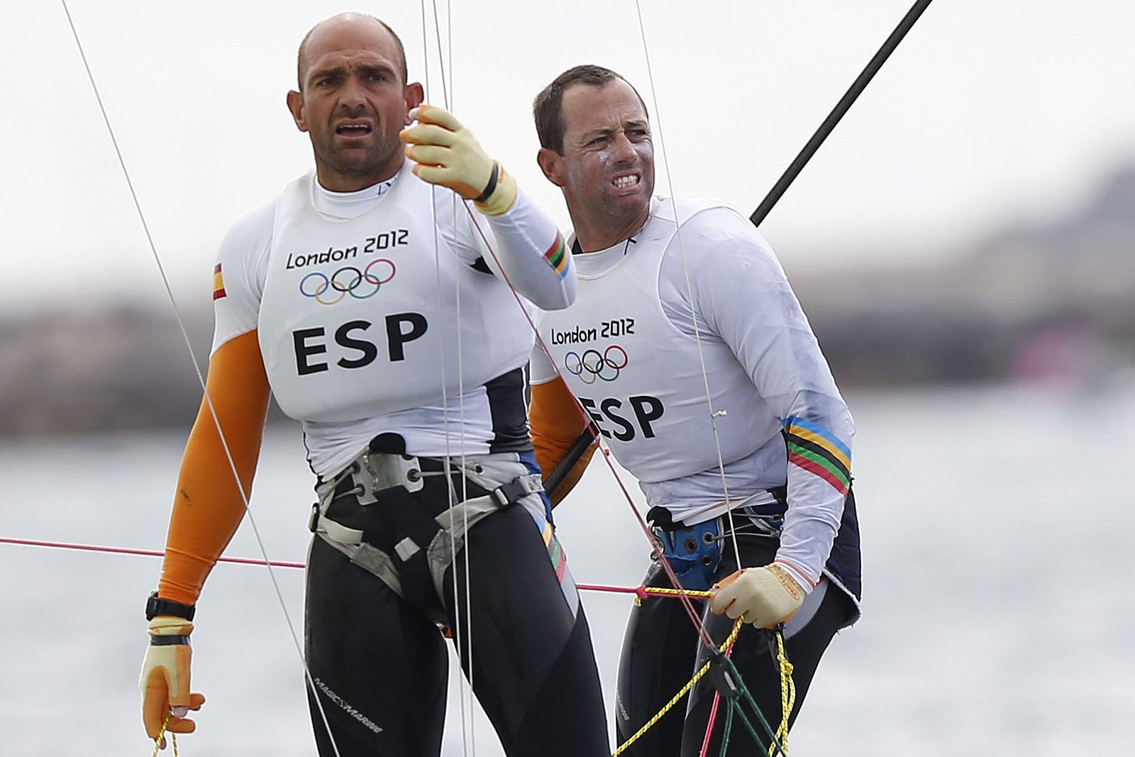 LOS ESPAÑOLES IKER MARTÍNEZ Y XABI FERNÁNDEZ SE QUEDAN FUERA DE LA MEDAL RACE