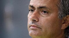 Mourinho: "El primer gol del BarMourinho: "El primer gol del Barça es un error del juez de línea"