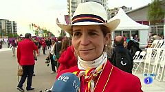 La infanta Elena asiste al acto de izada de la bandera de España en la Villa Olímpica