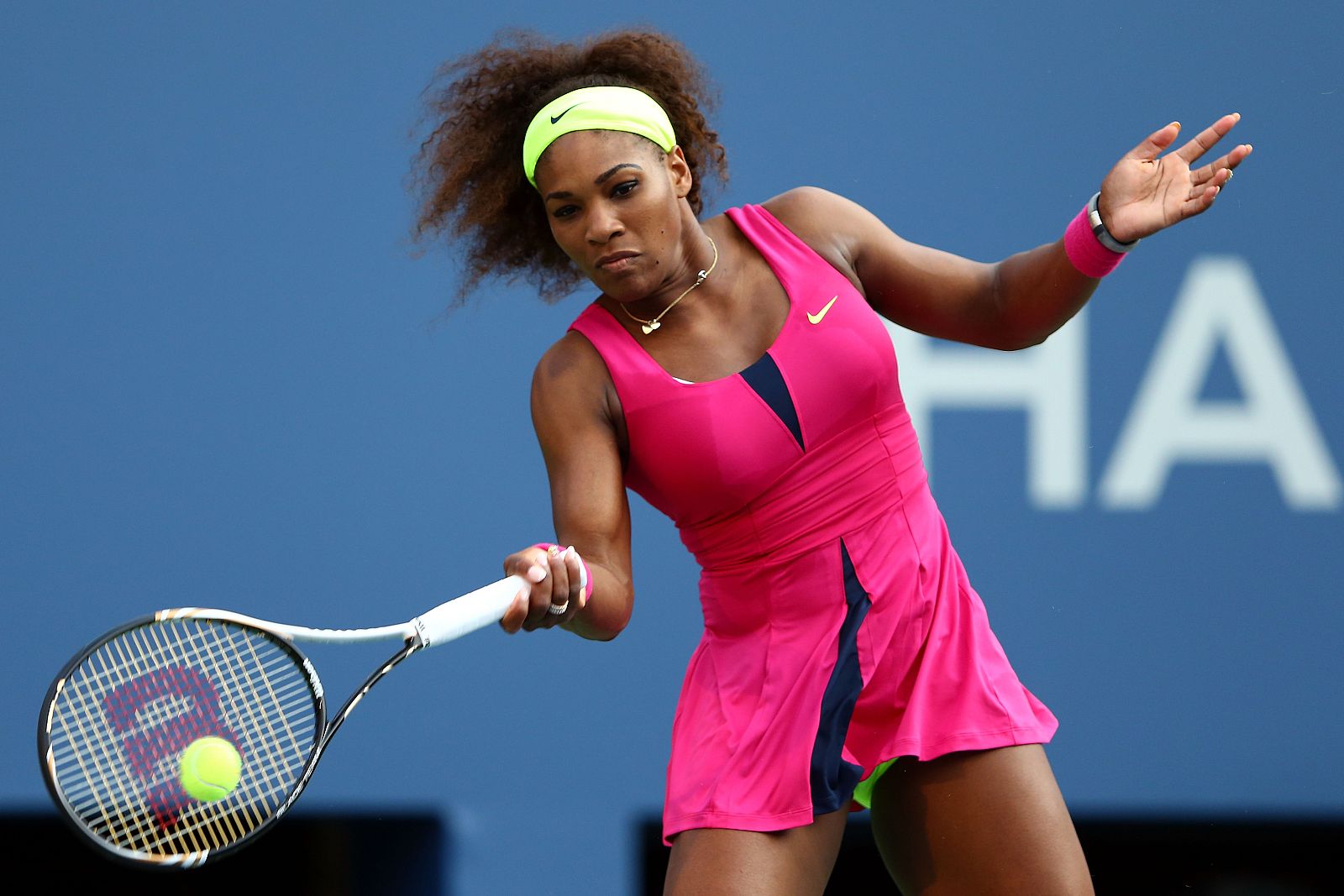La estadounidense Serena Williams vuelve a vencer, esta vez contra la española María José Martínez Sánchez, durante la segunda ronda del US Open.