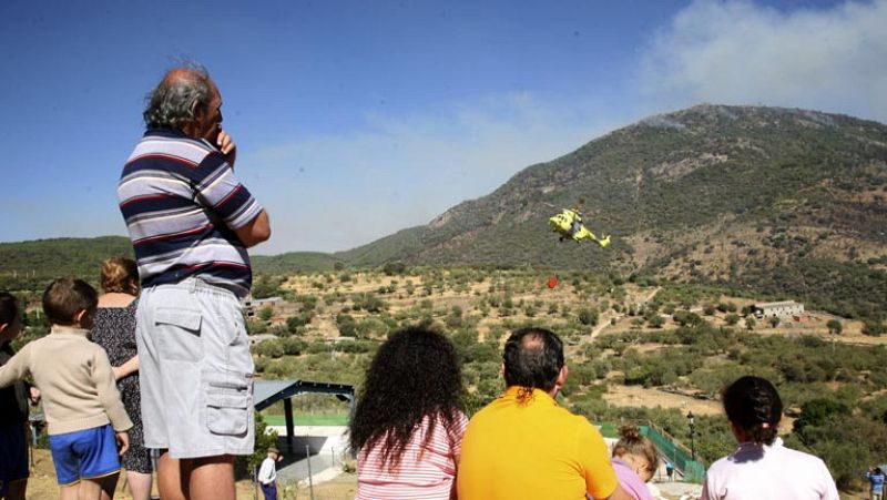 La Junta declara estabilizado el incendio en la localidad toledana de El Real de San Vicente 