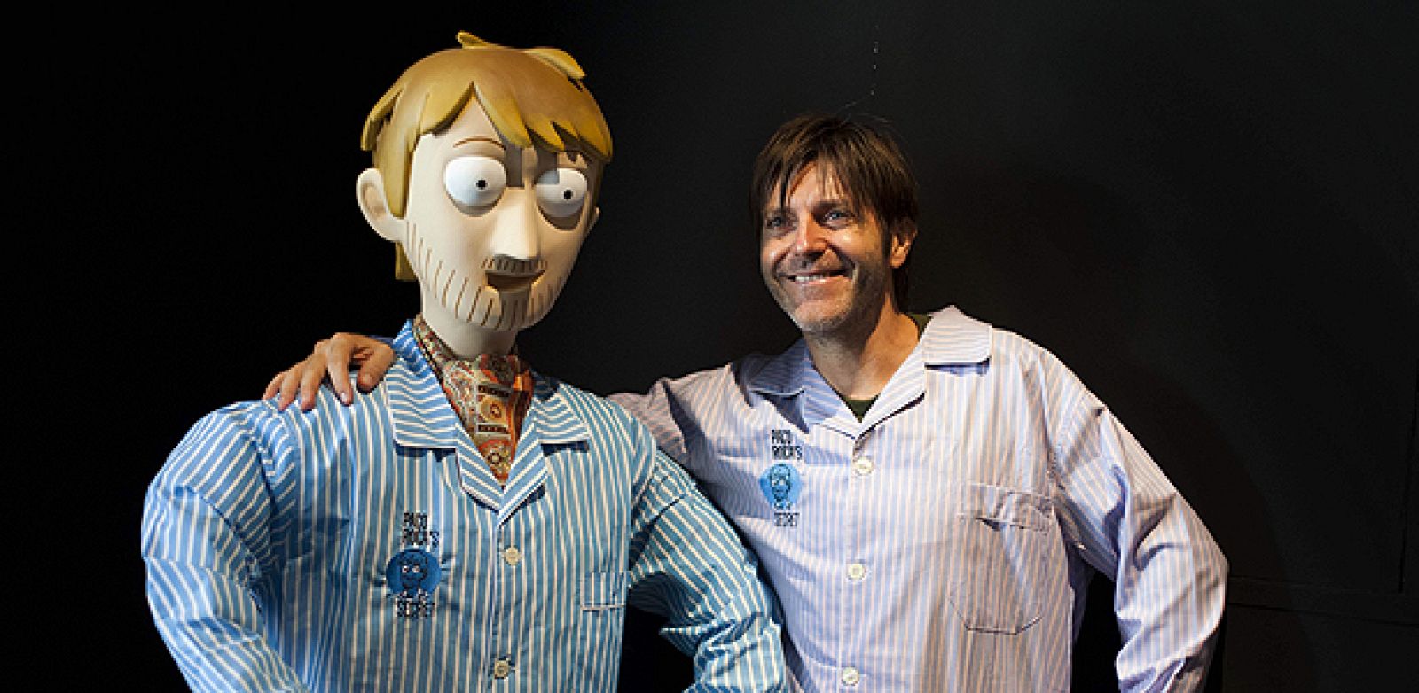 El dibujante Paco Roca durante la presentación de la exposición "Paco Roca Dibujante Ambulante"