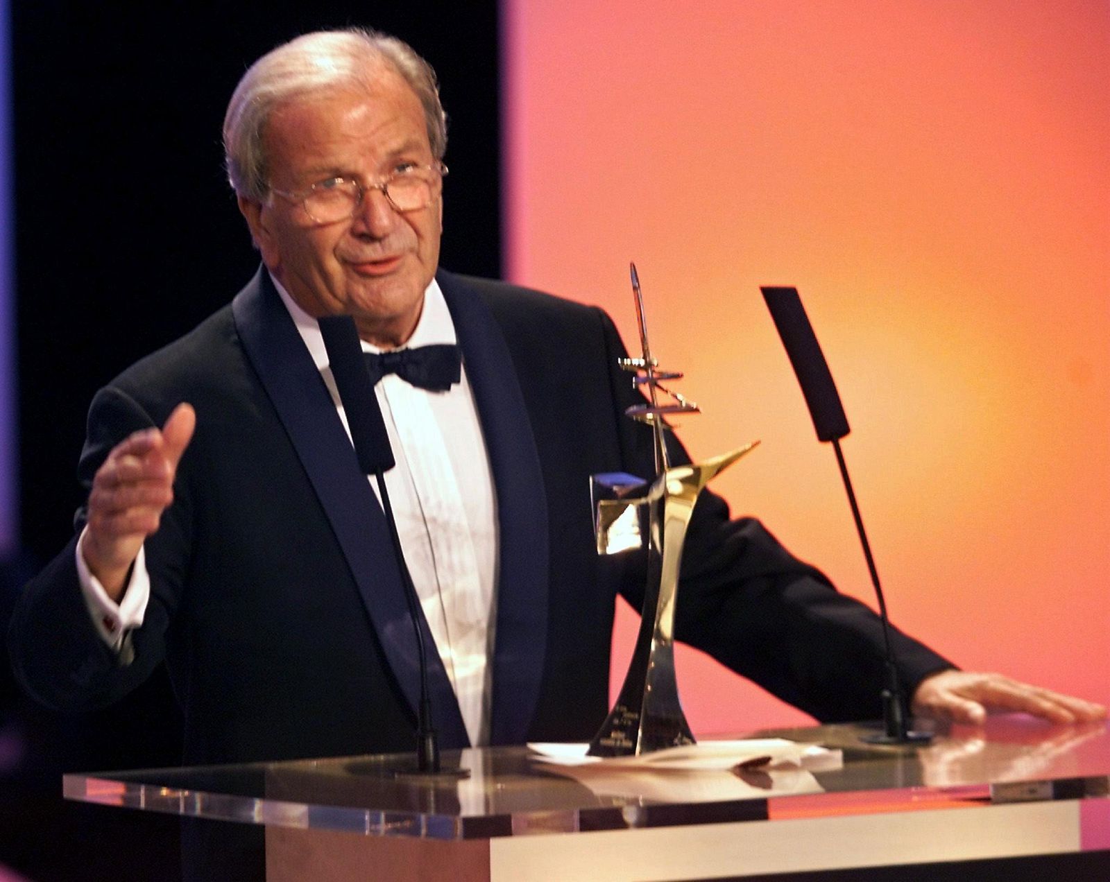 Muere Mondy a los 84 años de edad