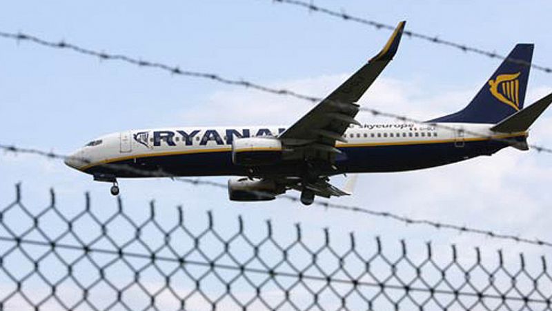 Aterrizaje de emergencia en El Prat de un avión de Ryanair que iba a Reus