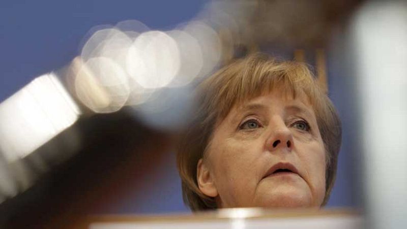 Merkel ve "improbable" que el supervisor bancario único esté funcionando en enero