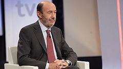 Rubalcaba insta a Rajoy a aclarar "qué va a hacer con las pensiones en el momento actual"