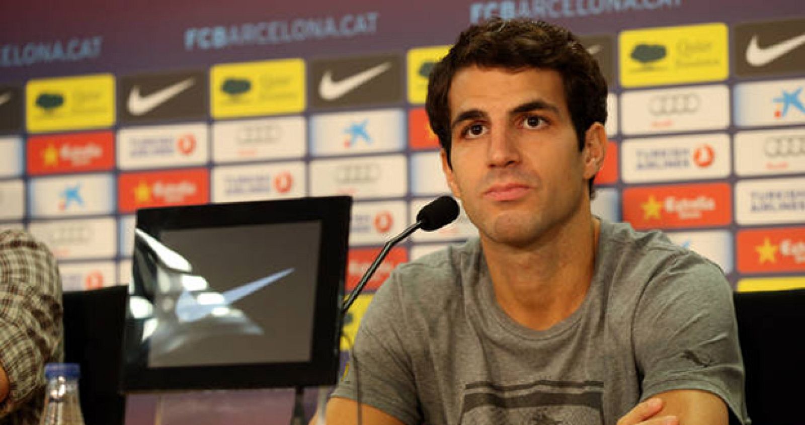 El jugador azulgrana, Cesc Fábregas, en rueda de prensa.