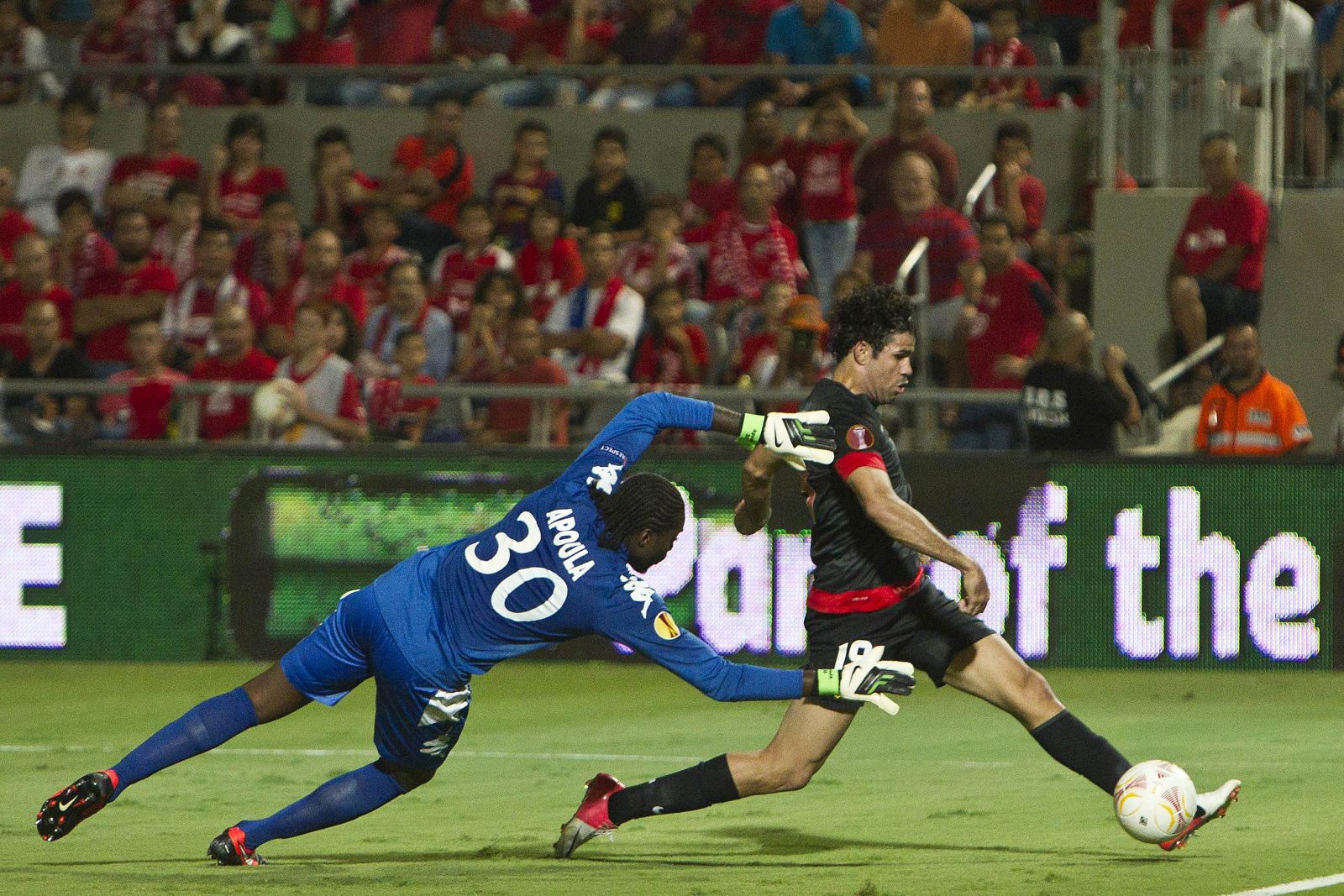 Diego Costa marca en el triunfo del Atlético de Madrid ante el Hapoel Tel Aviv