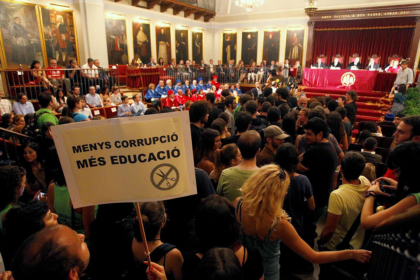 Students boycott the opening of the academic year at the University of Valencia to protest against educational cuts