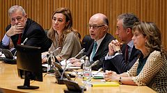 El Gobierno presenta unos presupuestos para "crecer", con un recorte de 13.000 millones