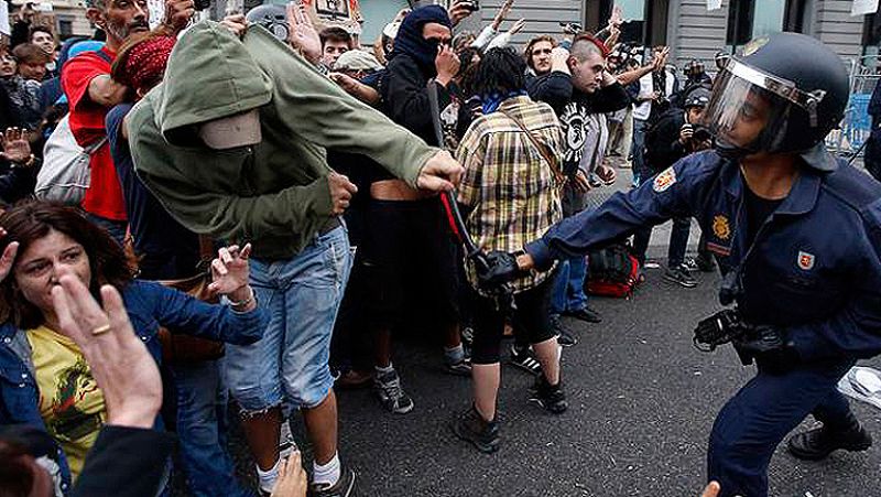 El Gobierno no cambiará la ley de manifestación tras la sugerencia de Cifuentes