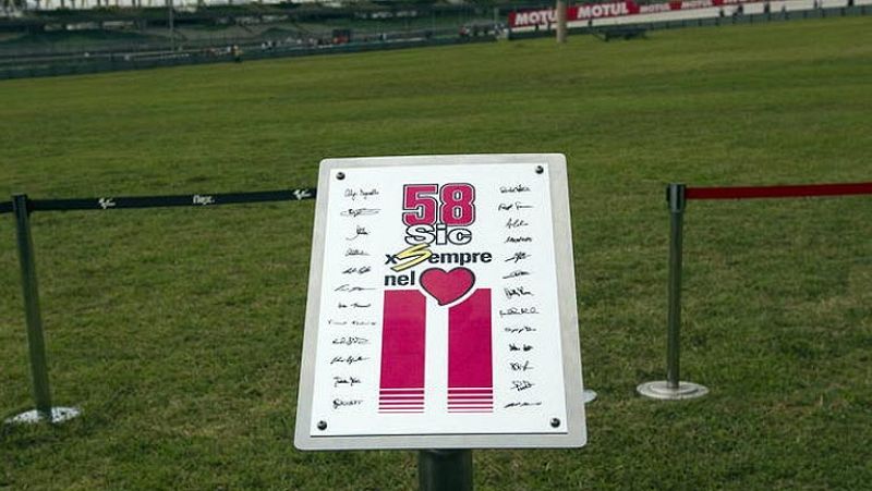 Homenaje a Marco Simoncelli en Sepang