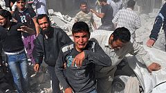 Mueren decenas de personas en un bombardeo del ejército sirio a una ciudad rebelde del norte