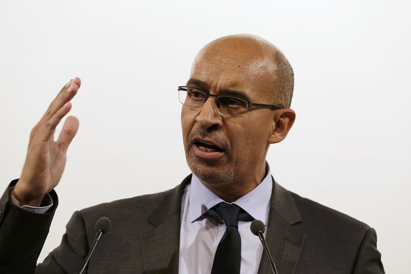 Harlem Désir, nuevo primer secretario del Partido Socialista francés, elegido este 18 de octubre