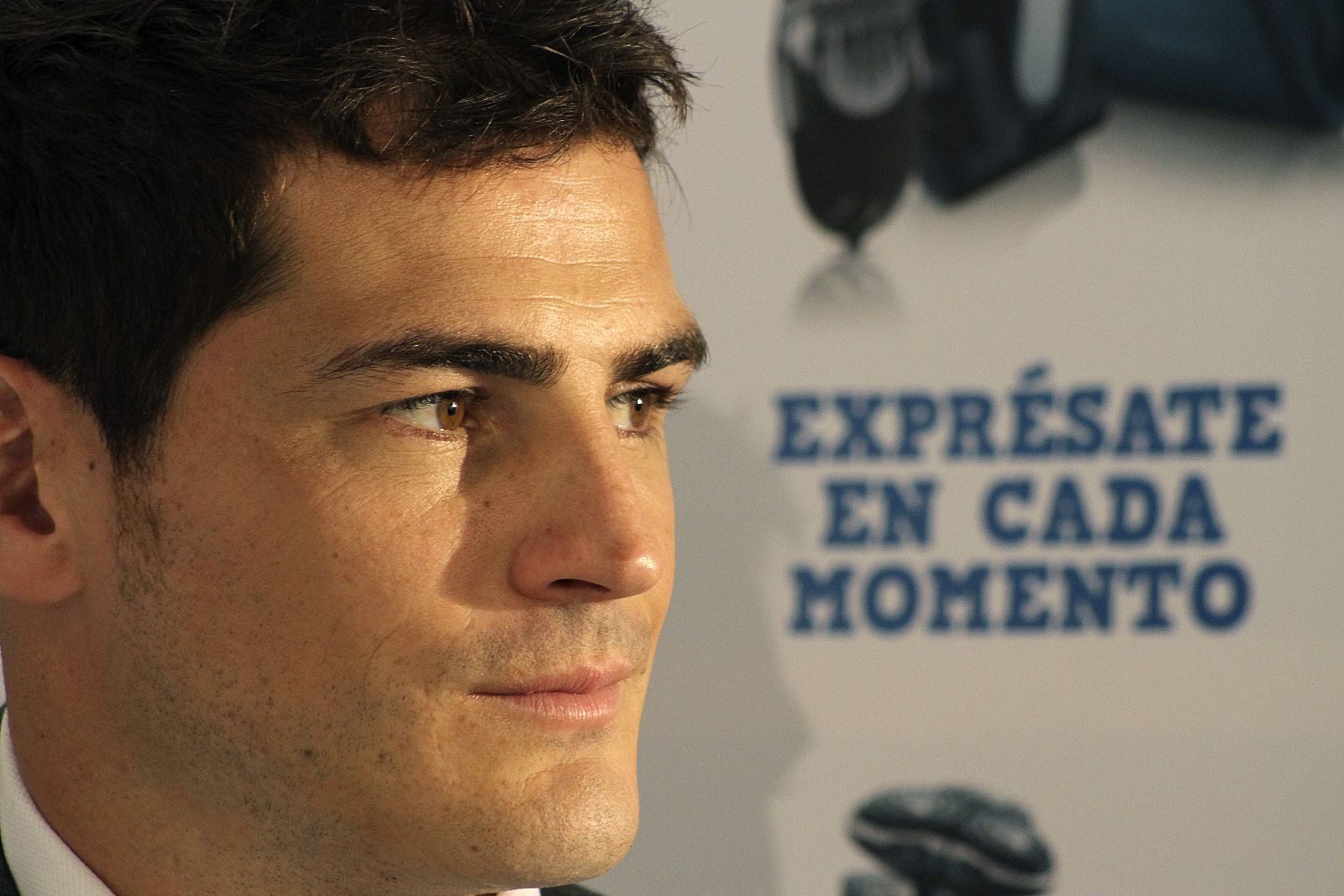 CASILLAS EN UN ACTO PUBLICITARIO