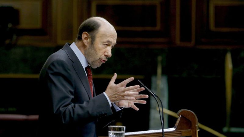Rubalcaba denuncia que los presupuestos de 2012 son "increíbles, ineficaces e injustos"