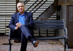 Pere Navarro, el alcalde de Terrasa que quiere frenar el declive del PSC