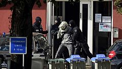 Detenidos en Francia la dirigente de ETA Izaskun Lesaka y el etarra Joseba Iturbe