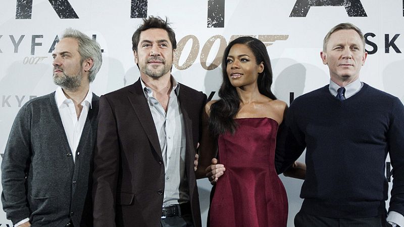 Sam Mendes: "Escribimos el papel del villano de Bond para Javier Bardem"