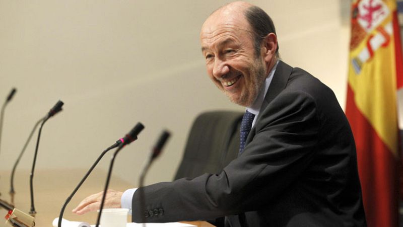 Rubalcaba afirma sentirse respaldado "unánimemente" por la Ejecutiva, incluido Griñán