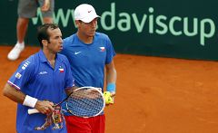Stepanek causa baja por lesión en París a dos semanas de la final de la Davis