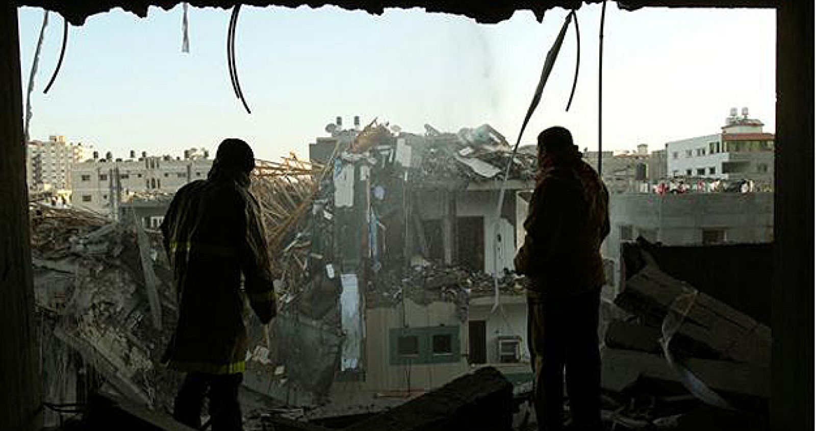 Así quedó el edificio de la televisión de Al Aqsa, cercana a Hamás, en Gaza.
