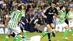 Un latigazo de Beñat complica la Liga al Madrid