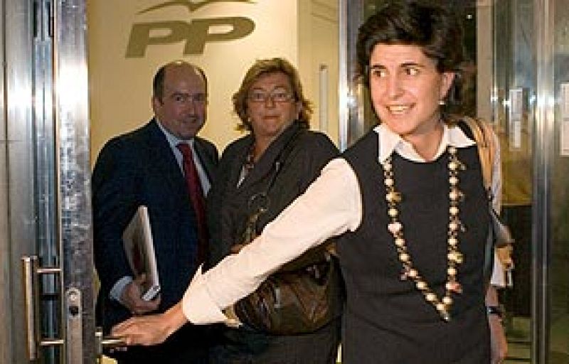 Ocho encuentros previos centrados en el Plan Ibarretxe y ETA