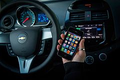 Teléfonos móviles con "ojos libres" para no despistarse al volante