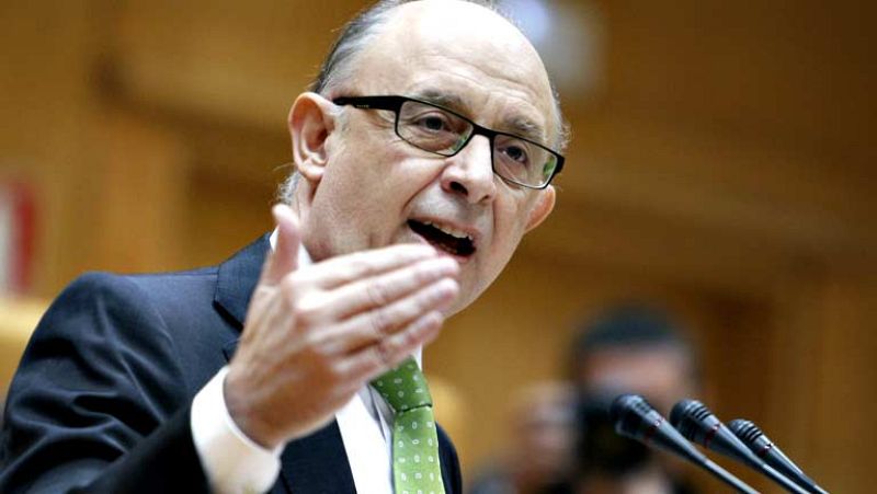 El Gobierno advierte del "contagio" de España por Italia y pide a Europa que respalde al euro