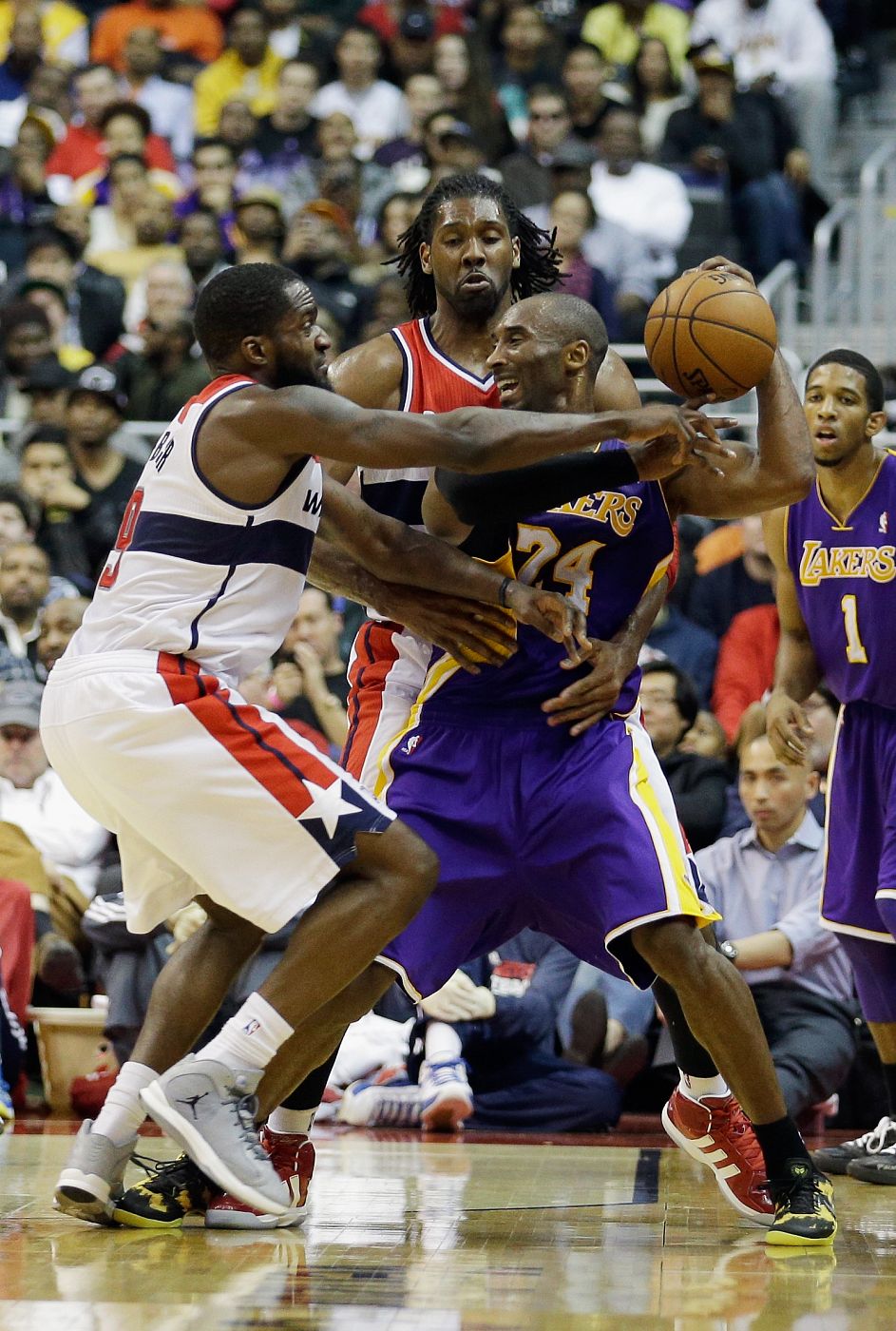 Los Angeles Lakers v Washington Wizards