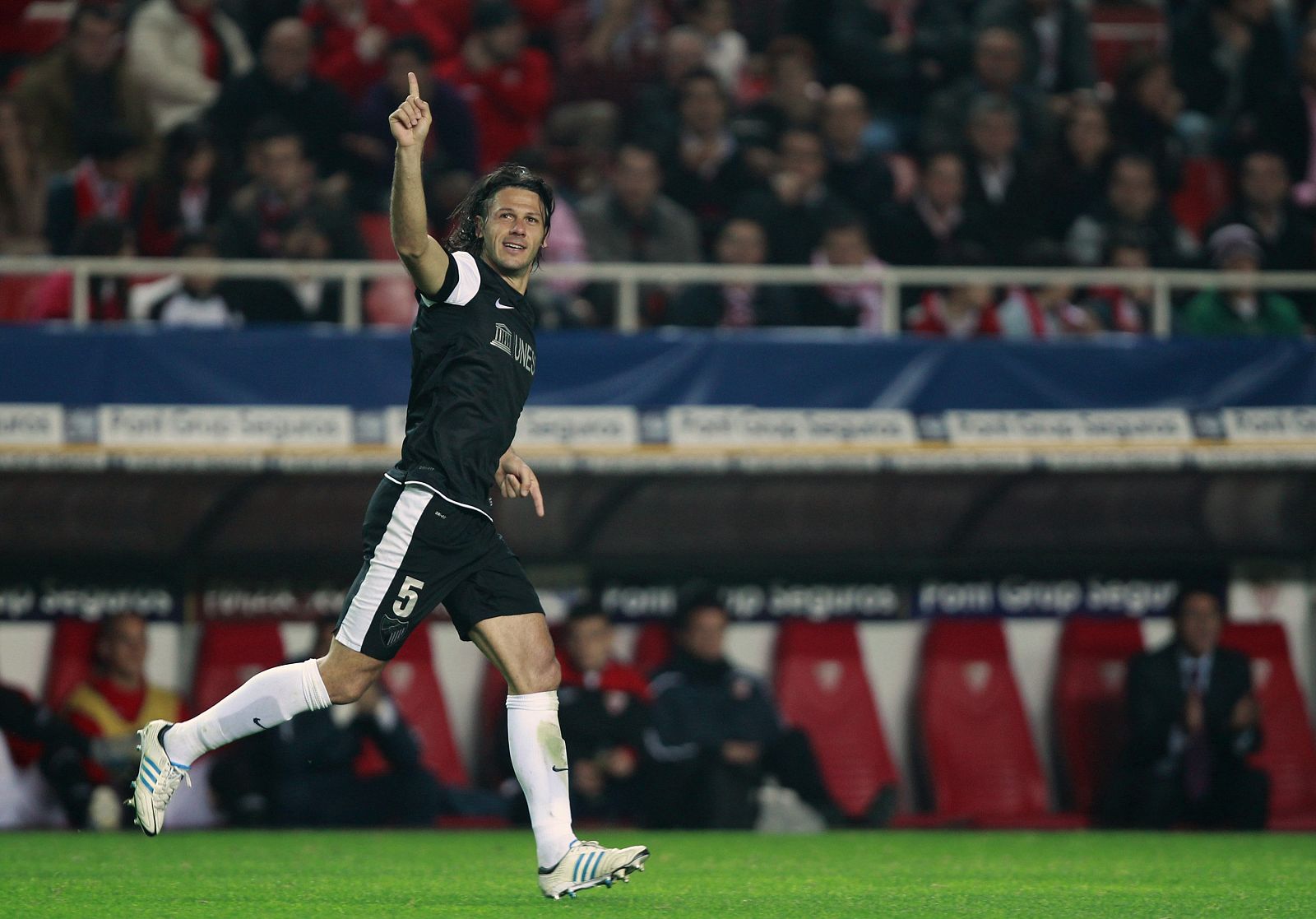 Demichelis celebra el primer gol del Málaga frente al Sevilla