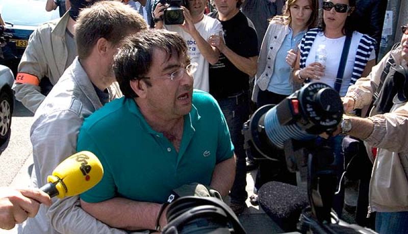 Zapatero: "La democracia se impondrá a la violencia terrorista"