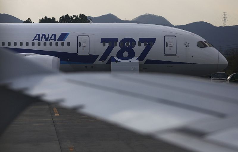 A la caza del fallo que ha dejado en tierra a todos los Boeing 787 del mundo