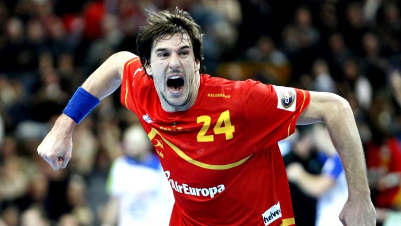 España somete a Eslovenia y jugará la soñada final en casa