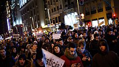 Miles de personas recorren Madrid contra la corrupción política